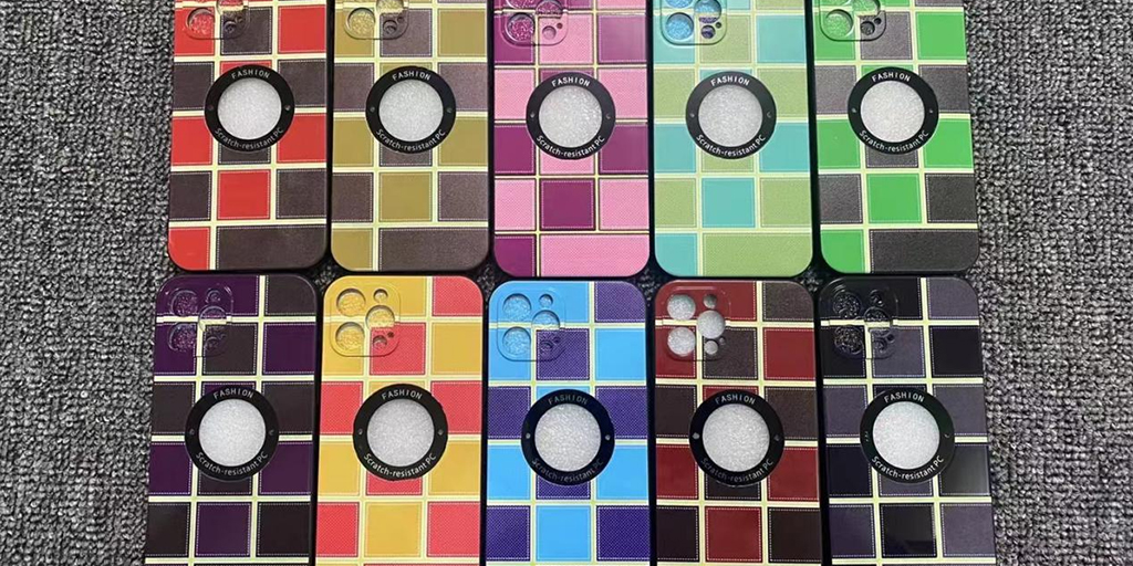 Fordeler og ulemper med en rekke materialer Mobiltelefonveske
